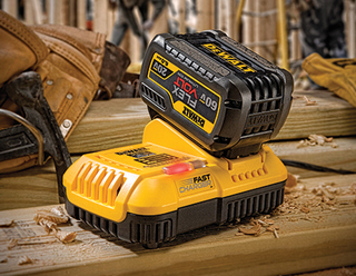 Illustration for article titled Dewalt's New 60-Volt Batteries Can Even Power Huge Tabletop Saws